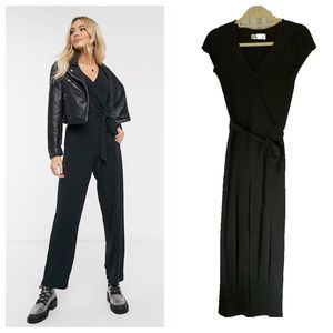 Hollister | Black Deep V Short Sleeve Soft Stretchy Tie Waist Jumpsuit Size XS